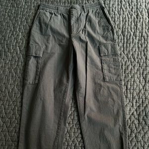Black rip stop cargo pants from Gap in size medium